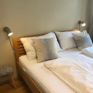  Apartment Grosse 4 Zimmer Wohnung. Schonbrunn-nahe!